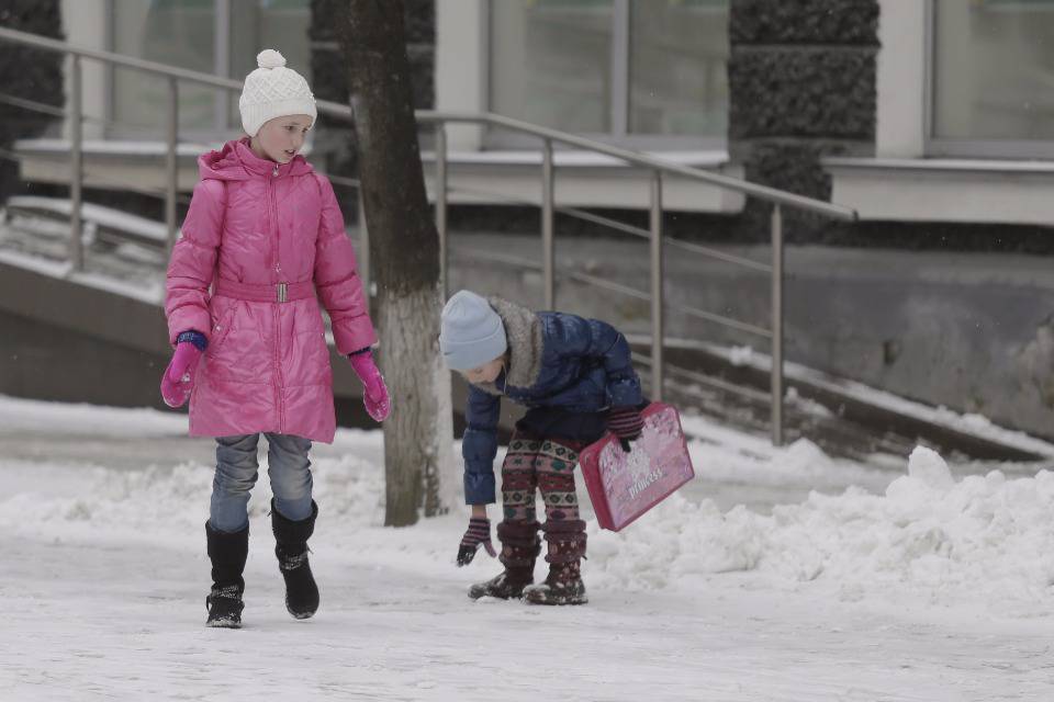 Не ждали. В Пскове выпал первый снег Не ждали. В Пскове выпал первый снег