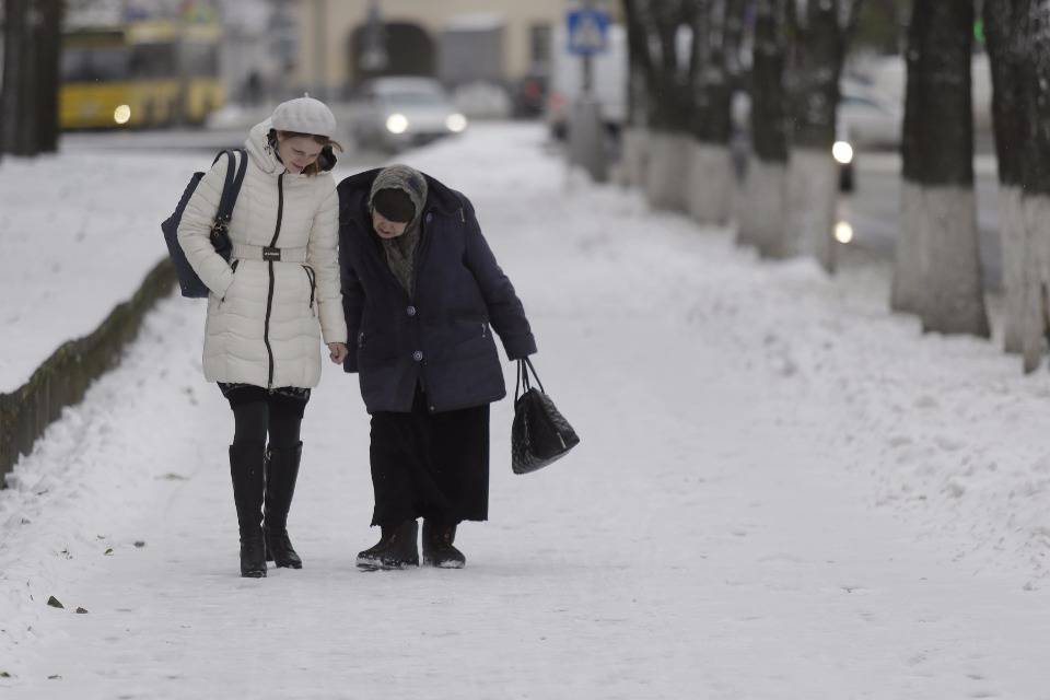 Не ждали. В Пскове выпал первый снег Не ждали. В Пскове выпал первый снег