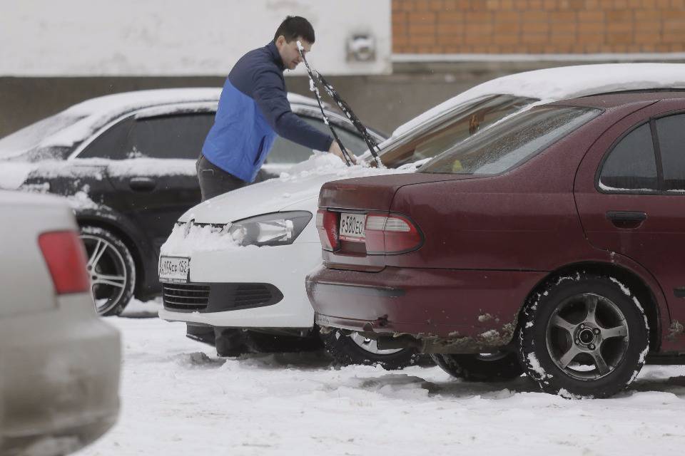 Не ждали. В Пскове выпал первый снег Не ждали. В Пскове выпал первый снег