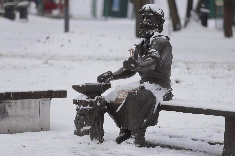 Не ждали. В Пскове выпал первый снег Не ждали. В Пскове выпал первый снег