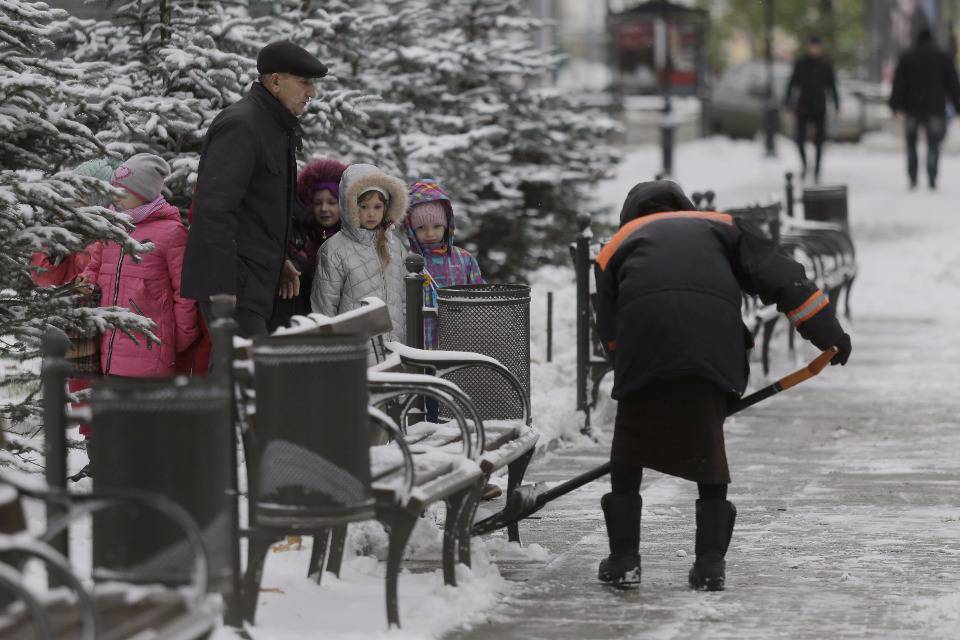 Не ждали. В Пскове выпал первый снег Не ждали. В Пскове выпал первый снег