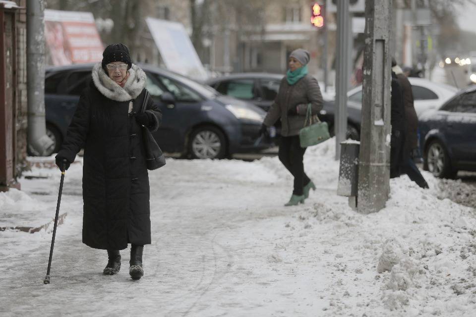 Не ждали. В Пскове выпал первый снег Не ждали. В Пскове выпал первый снег