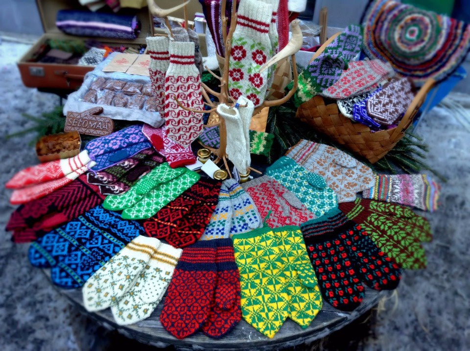 200 тысяч за варежки