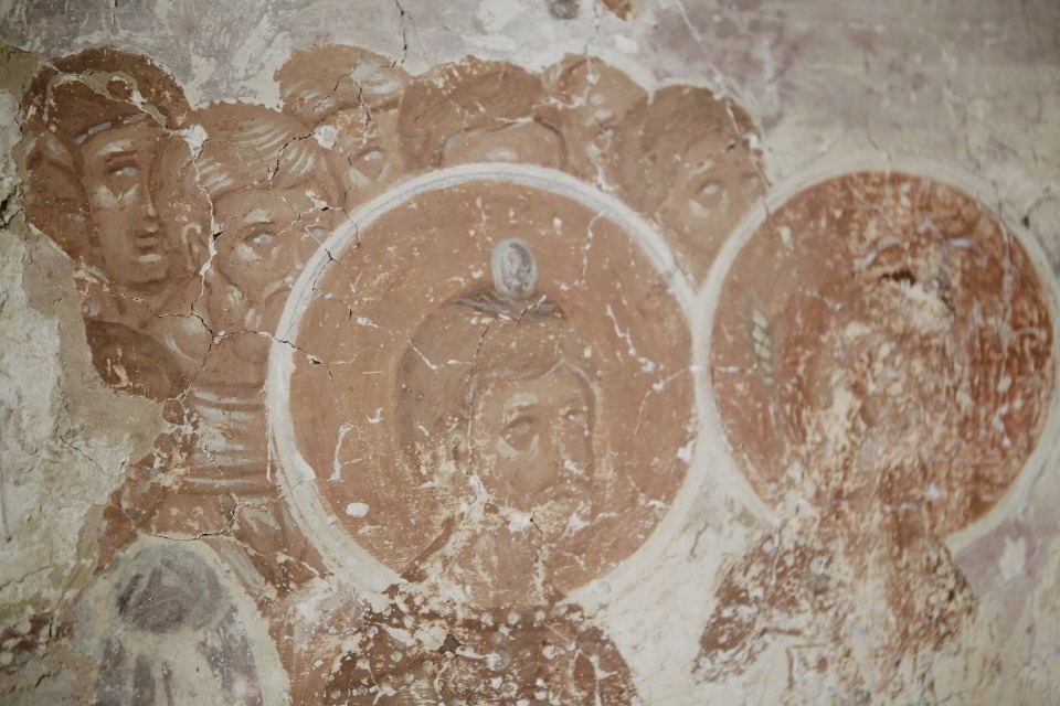 Кто спасает фрески в Мелётово