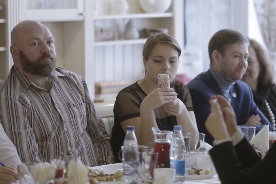 Михаил Ведерников встретился с псковскими журналистами Михаил Ведерников встретился с псковскими журналистами