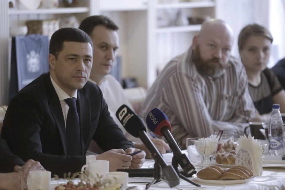 Михаил Ведерников встретился с псковскими журналистами Михаил Ведерников встретился с псковскими журналистами