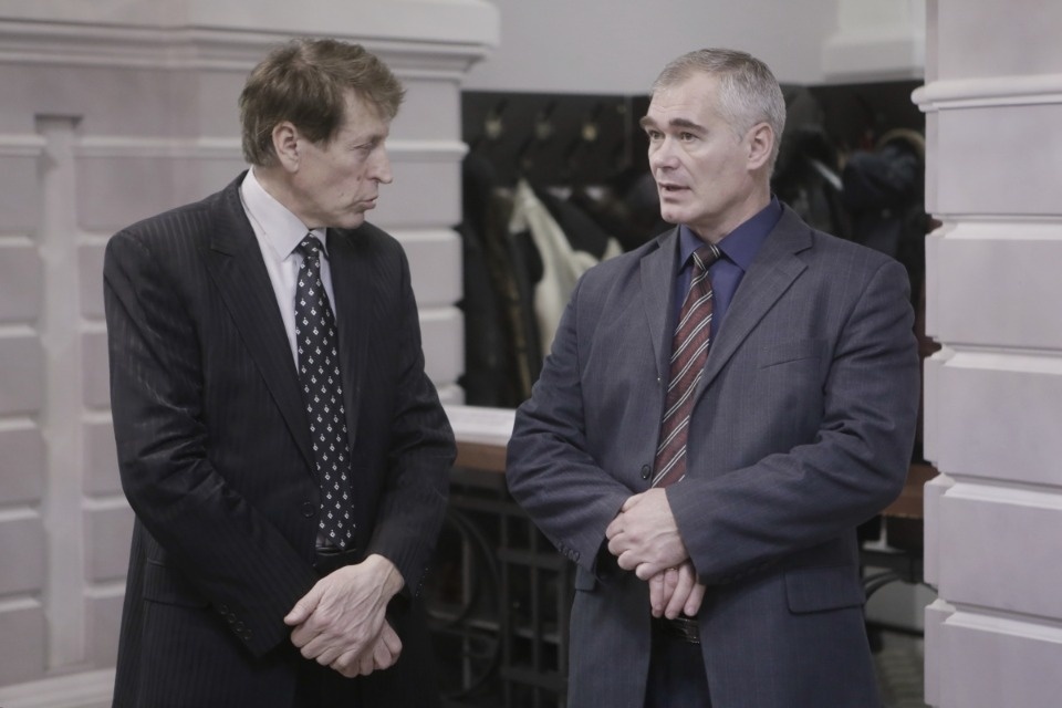 Работников прокуратуры чествуют в псковском драмтеатре