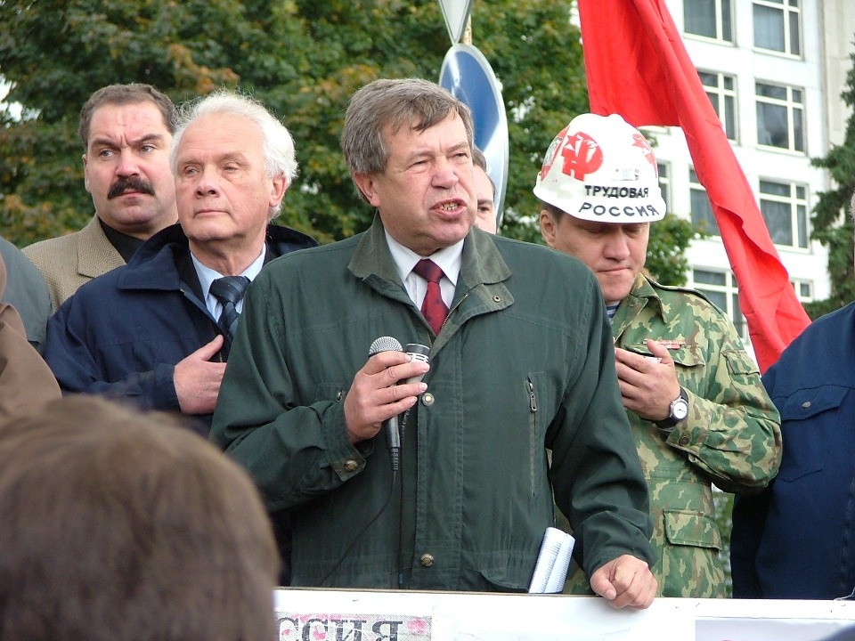 Скончался Виктор Ампилов