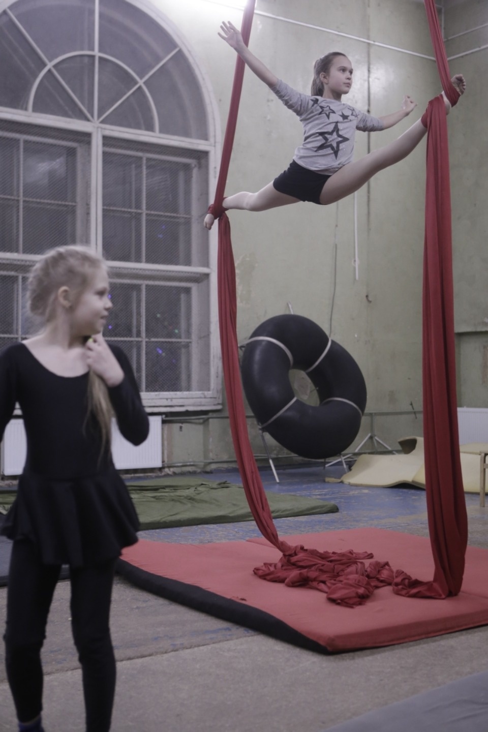 Единственная в Пскове цирковая труппа празднует полувековой юбилей