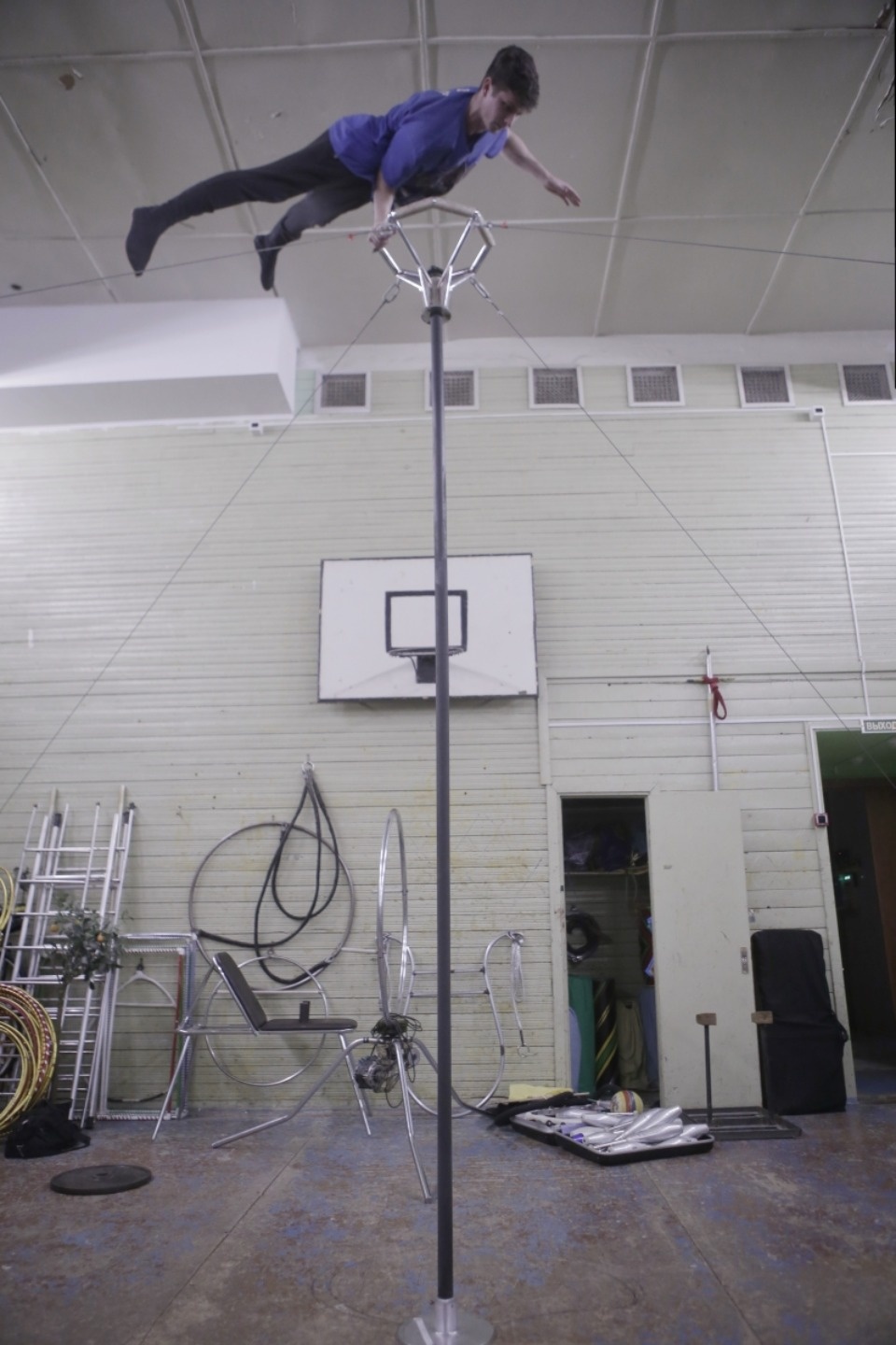 Единственная в Пскове цирковая труппа празднует полувековой юбилей