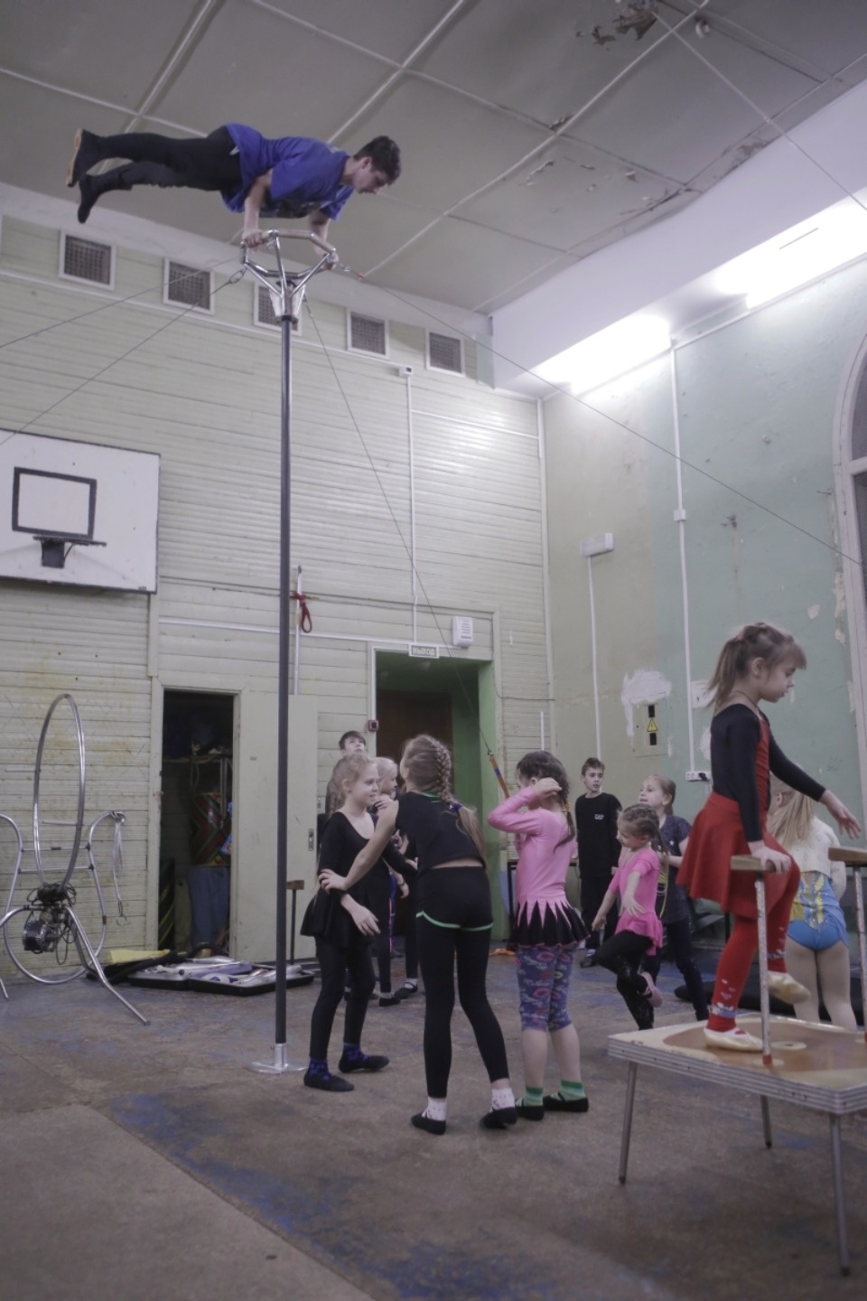 Единственная в Пскове цирковая труппа празднует полувековой юбилей