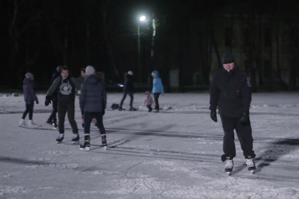 На стадионе «Машиностроитель» открыли каток