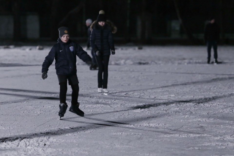 На стадионе «Машиностроитель» открыли каток