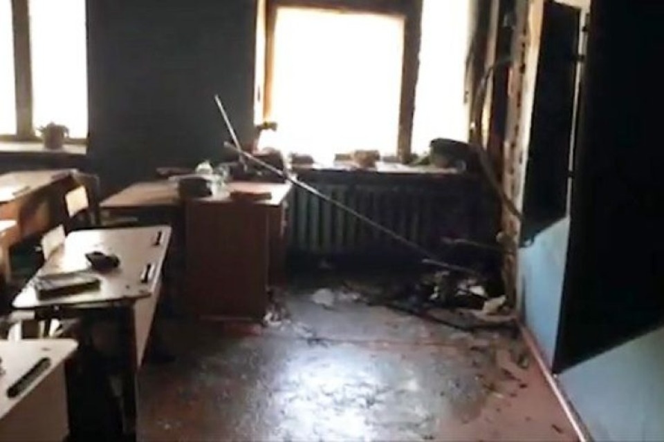 Еще один инцидент в школе: школьник с топором ворвался в класс в школе в Улан-Удэ