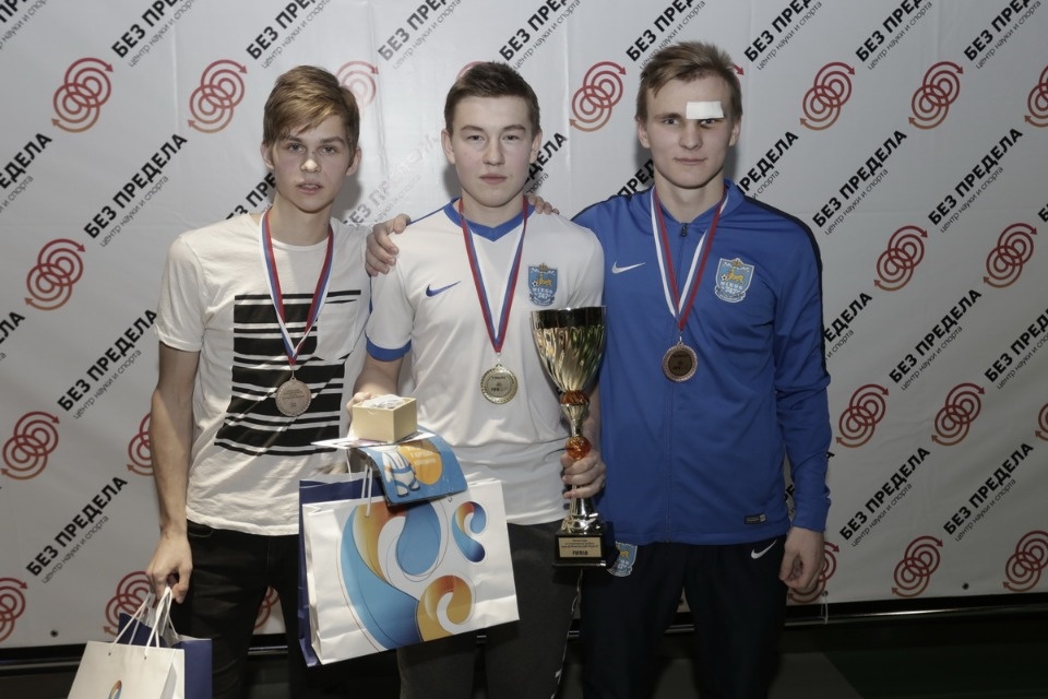 Лучших киберфутболистов наградили в Пскове