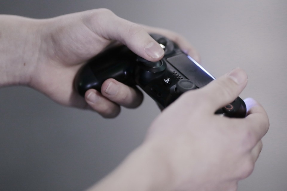 Лучших киберфутболистов наградили в Пскове