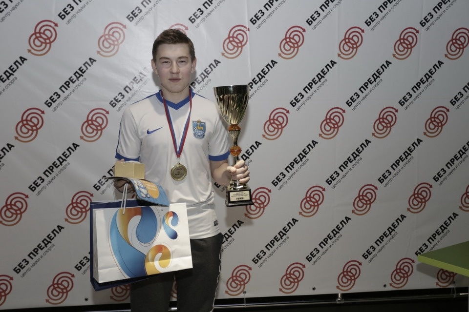 Лучших киберфутболистов наградили в Пскове