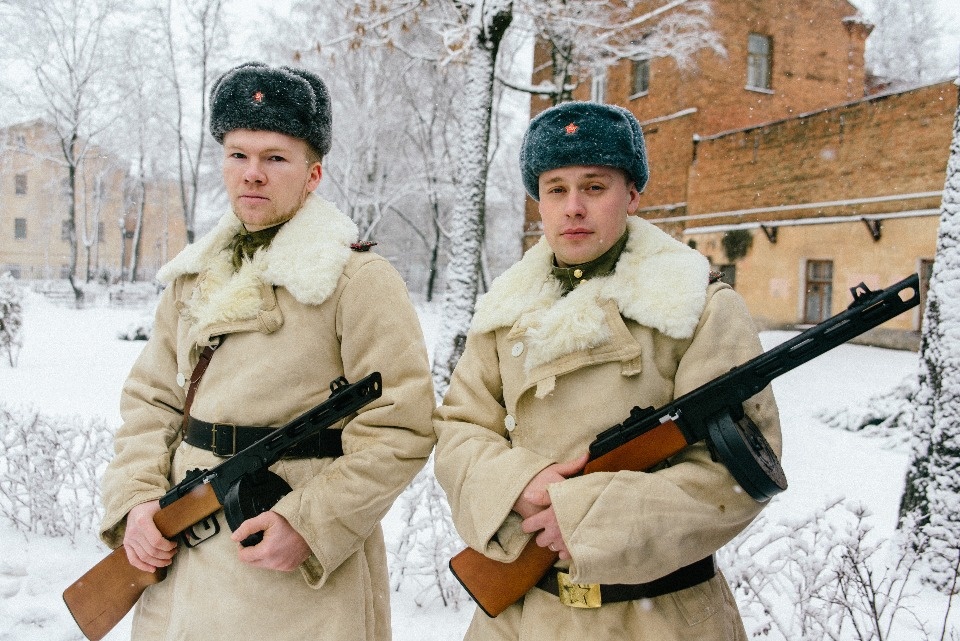 Псковичей накормили блокадным хлебом
