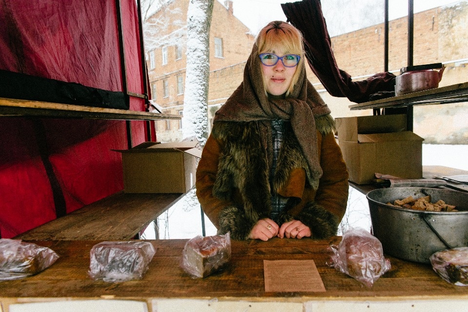 Псковичей накормили блокадным хлебом