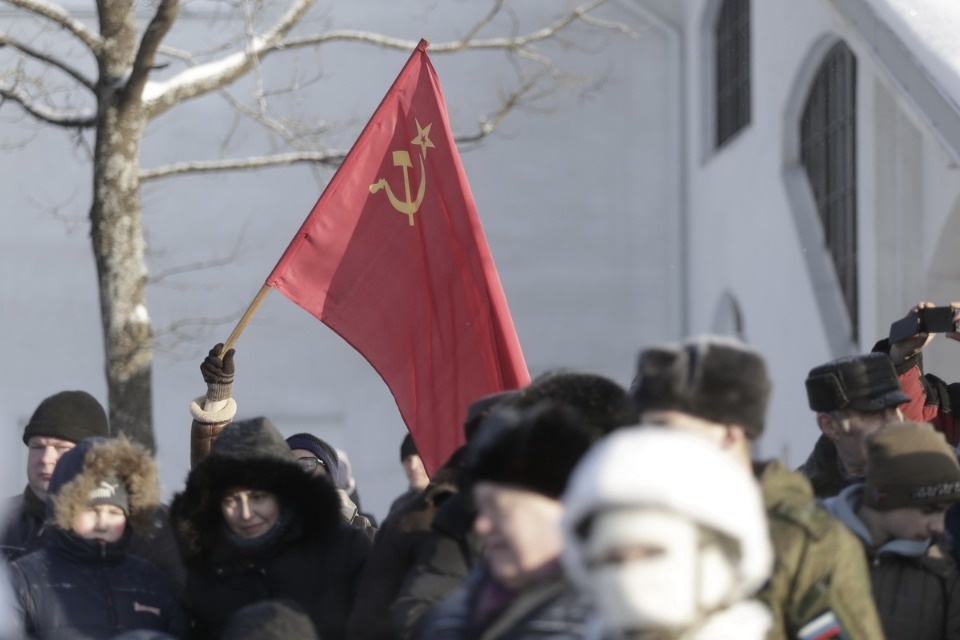 В псковских Крестах реконструировали первый бой Красной армии