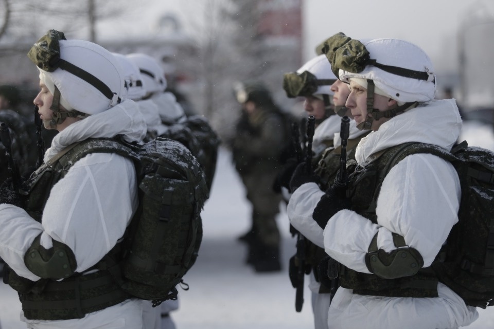 В псковских Крестах реконструировали первый бой Красной армии