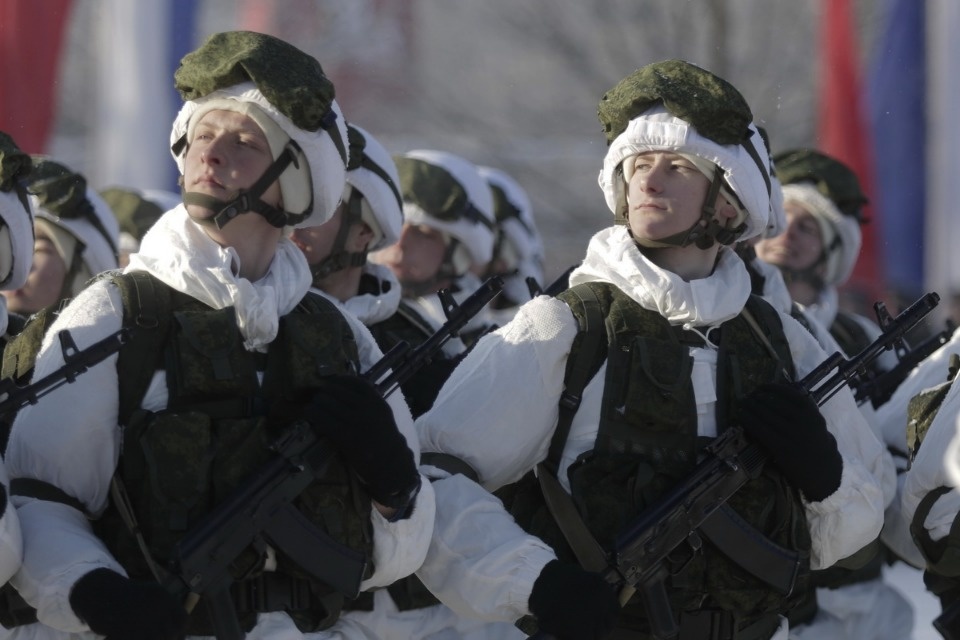 В псковских Крестах реконструировали первый бой Красной армии