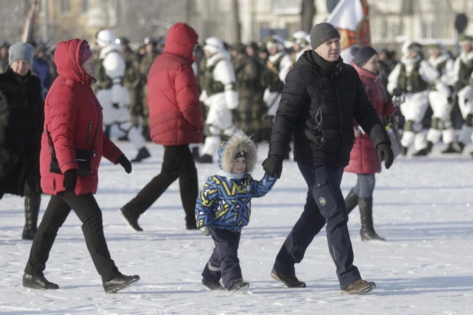 В псковских Крестах реконструировали первый бой Красной армии