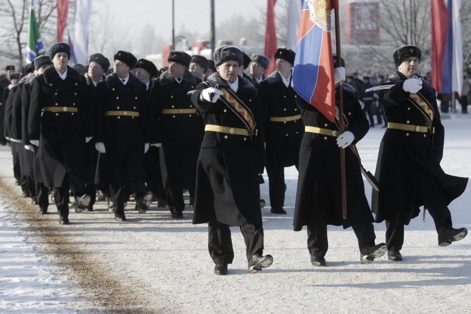 В псковских Крестах реконструировали первый бой Красной армии