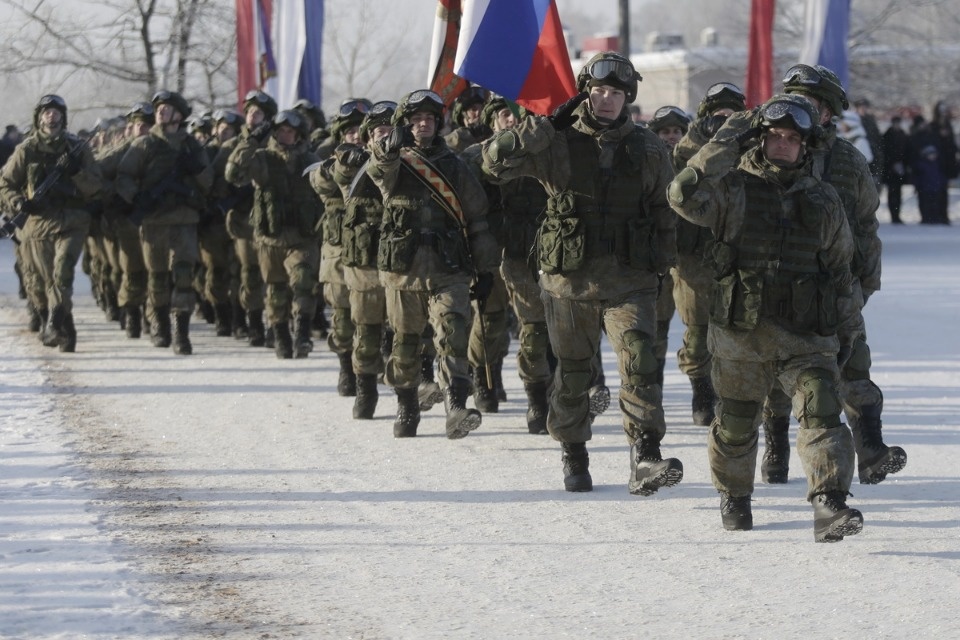 В псковских Крестах реконструировали первый бой Красной армии