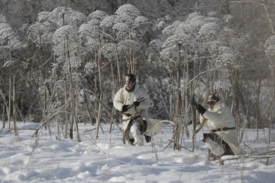 В псковских Крестах реконструировали первый бой Красной армии