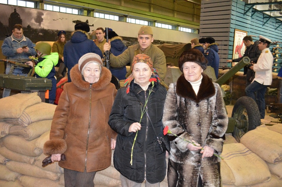 «Папа упал по пути на работу»