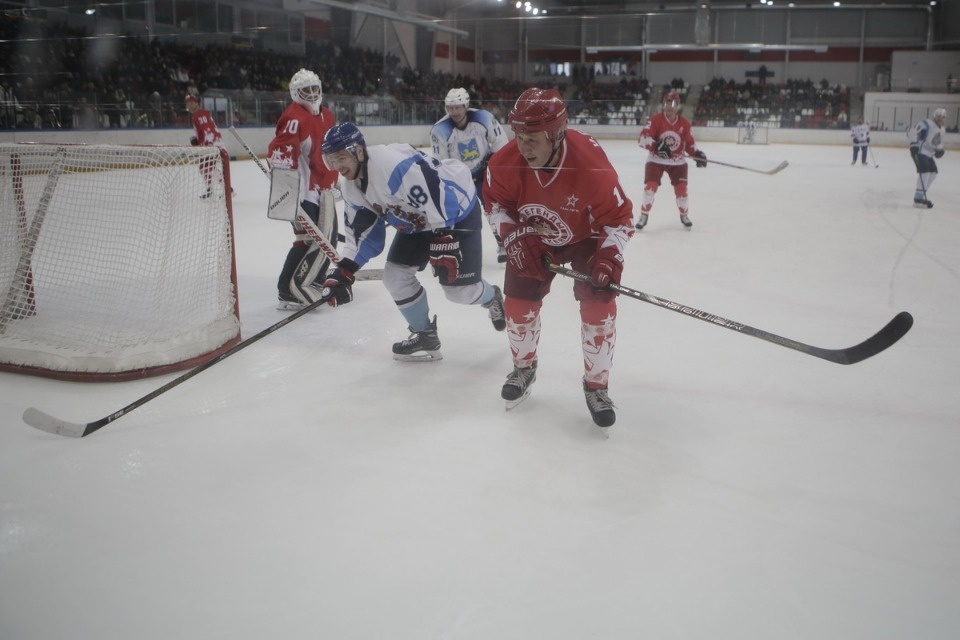 Олимпийские чемпионы дали жару в Пскове Олимпийские чемпионы дали жару в Пскове