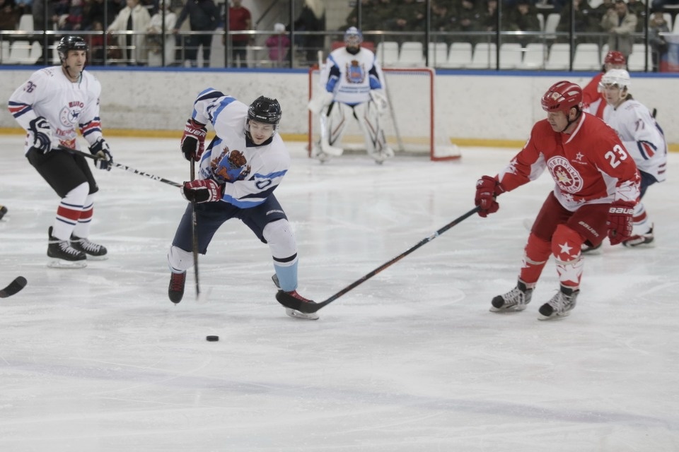 Олимпийские чемпионы дали жару в Пскове Олимпийские чемпионы дали жару в Пскове