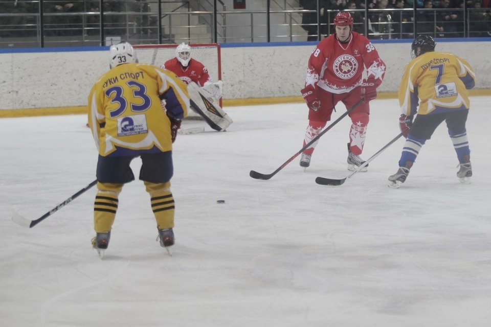 Олимпийские чемпионы дали жару в Пскове Олимпийские чемпионы дали жару в Пскове