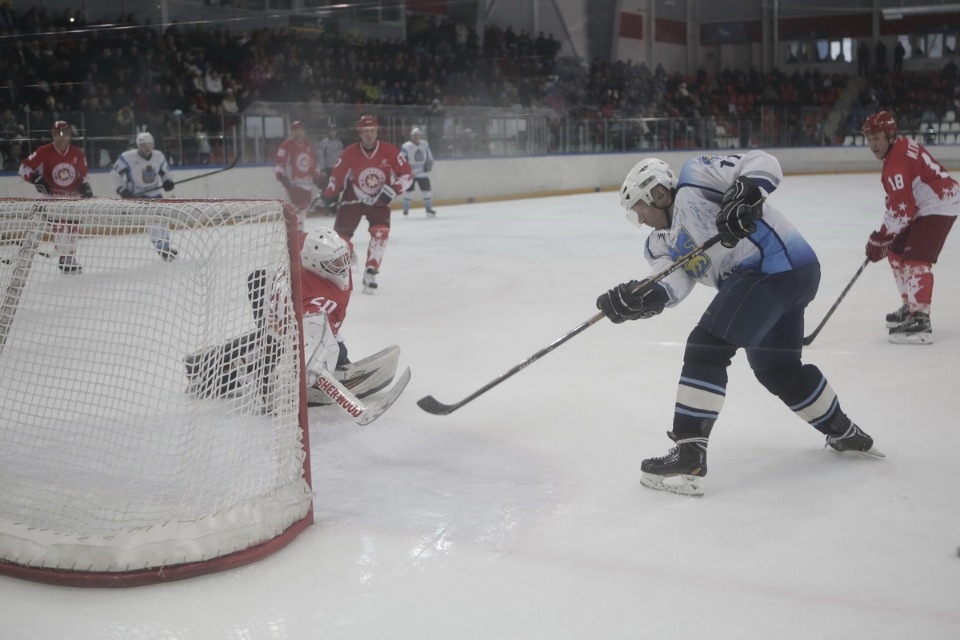 Олимпийские чемпионы дали жару в Пскове Олимпийские чемпионы дали жару в Пскове