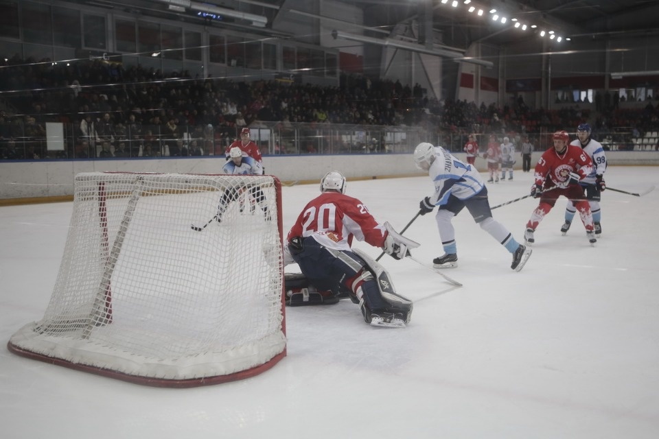Олимпийские чемпионы дали жару в Пскове Олимпийские чемпионы дали жару в Пскове