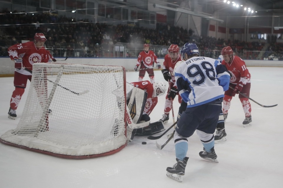 Олимпийские чемпионы дали жару в Пскове Олимпийские чемпионы дали жару в Пскове
