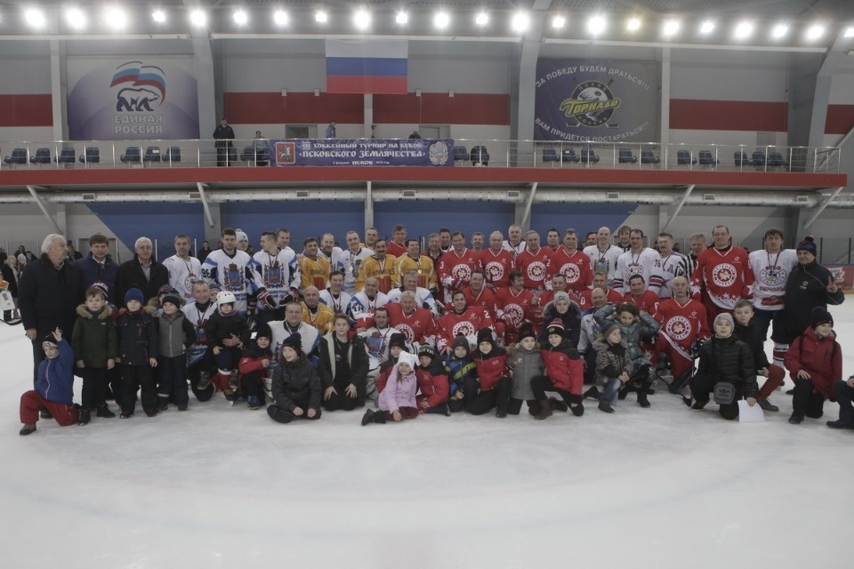Олимпийские чемпионы дали жару в Пскове Олимпийские чемпионы дали жару в Пскове