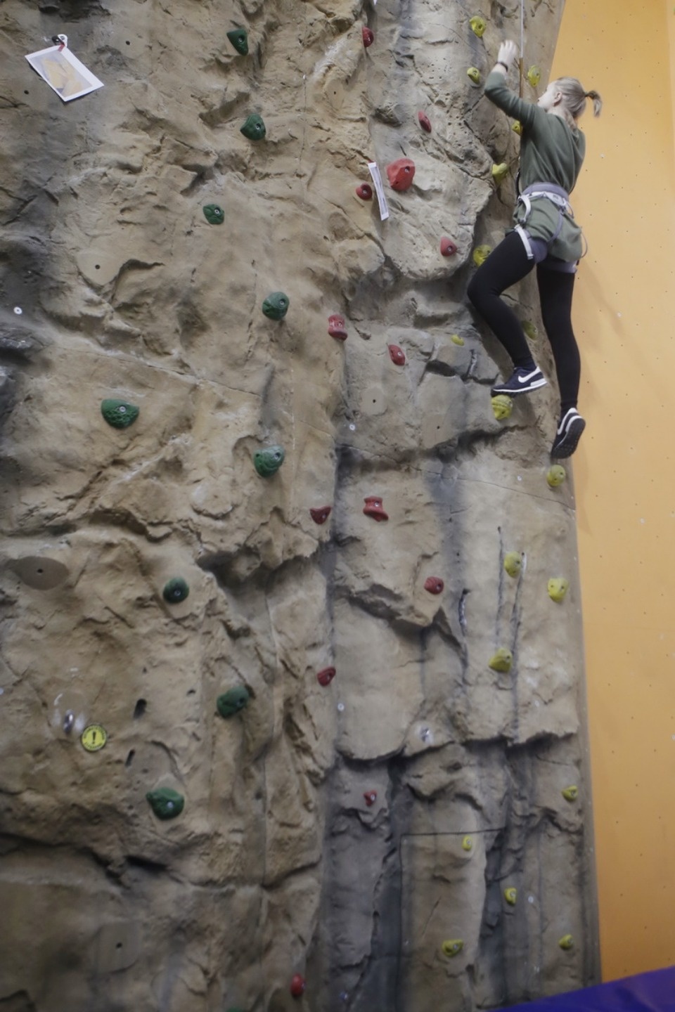 Интеллектуально-спортивный баттл среди студентов устроили в Пскове