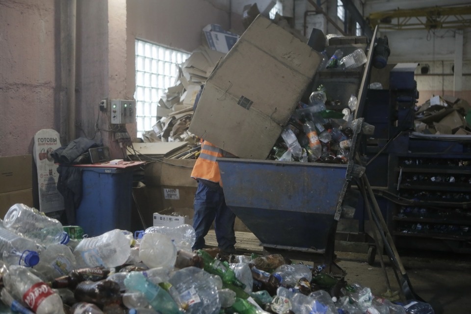 Как в Пскове сортируют мусор