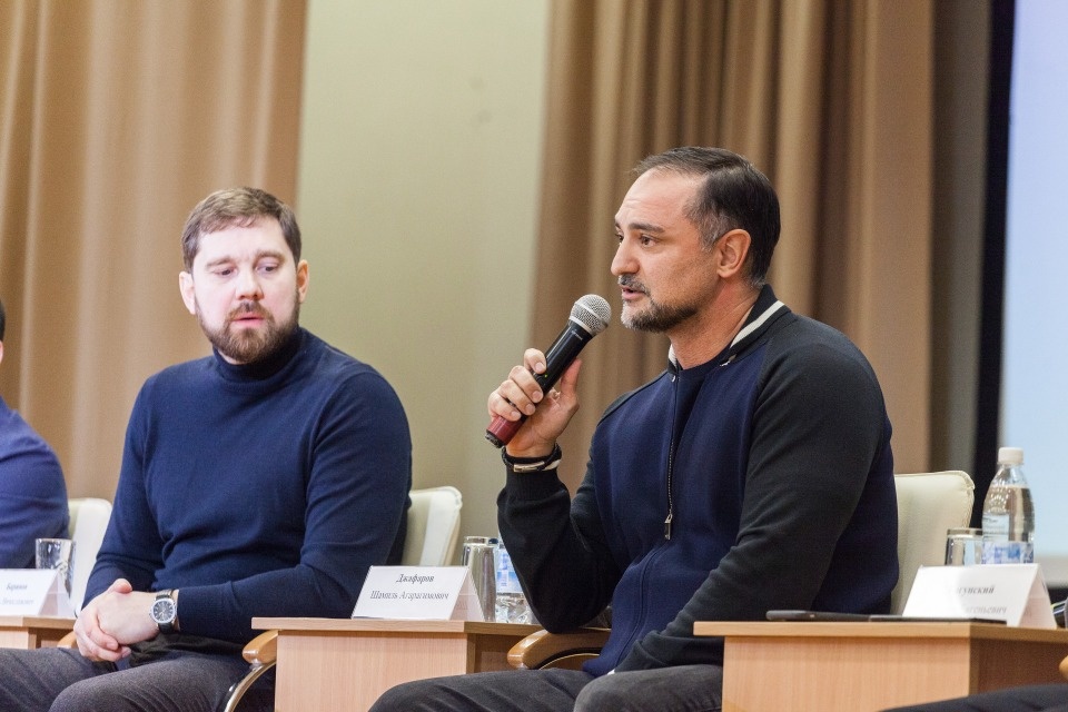 Лидеры «ПроРФ» встретились со студентами ПсковГУ Лидеры «ПроРФ» встретились со студентами ПсковГУ