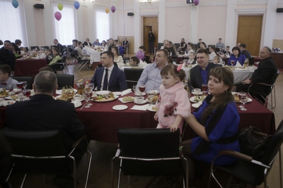 Губернаторский приём семей, принявших на воспитание детей Губернаторский приём семей, принявших на воспитание детей