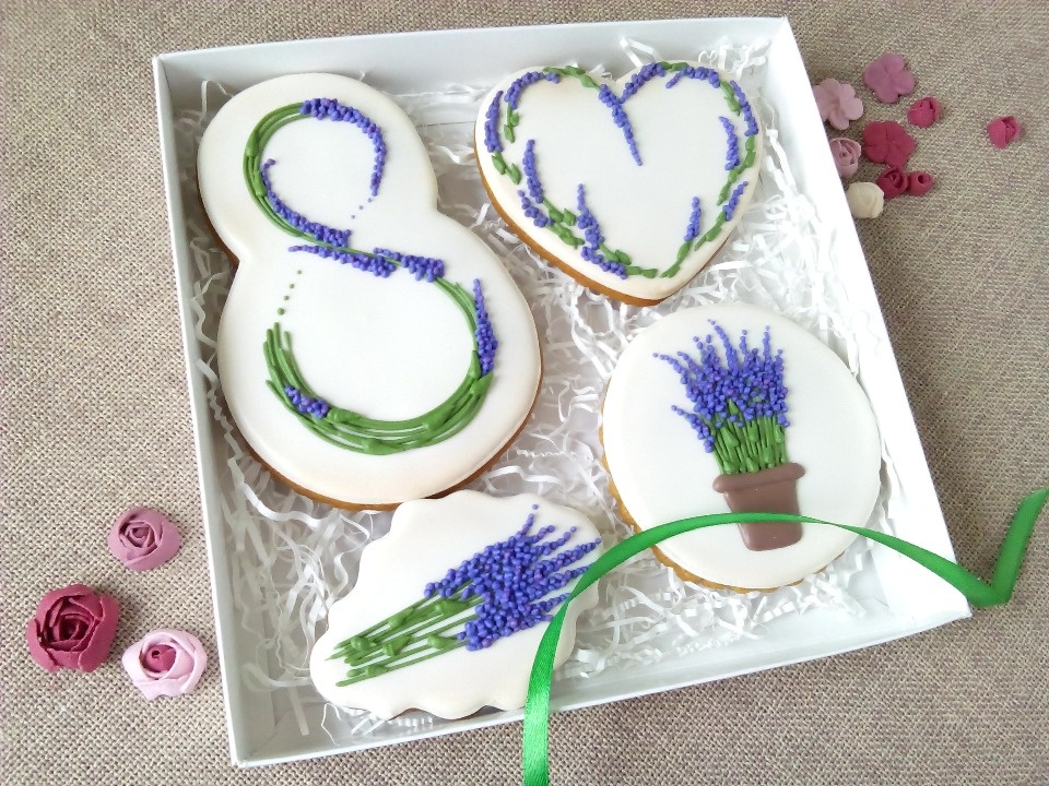 Лина Лавренова: Пряник можно расписать, как душе угодно!