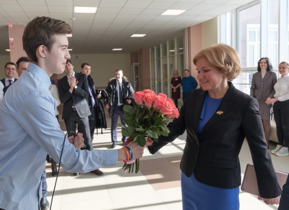 Огромный подарок