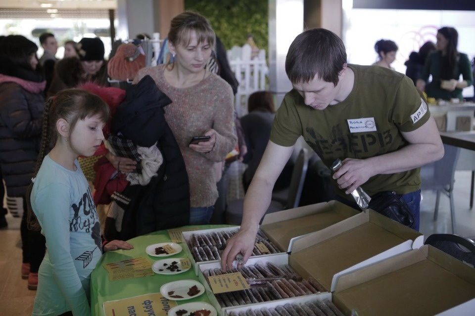 Весенняя выставка «ART-ель»