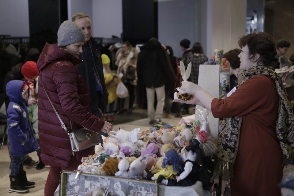 Весенняя выставка «ART-ель»