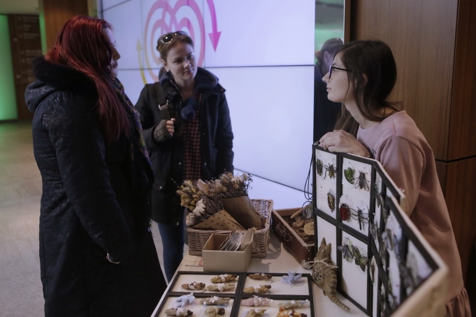 Весенняя выставка «ART-ель»