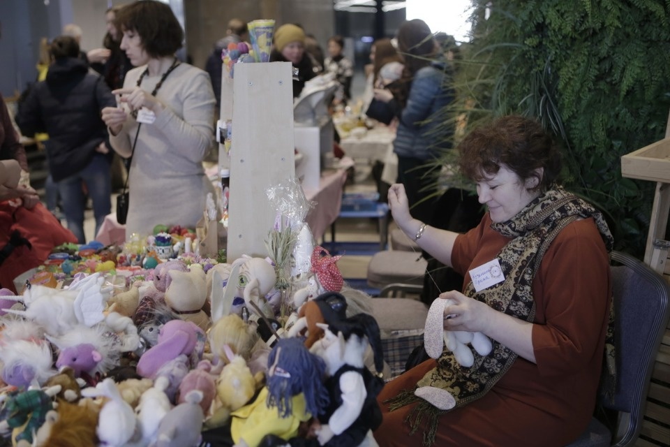 Весенняя выставка «ART-ель»