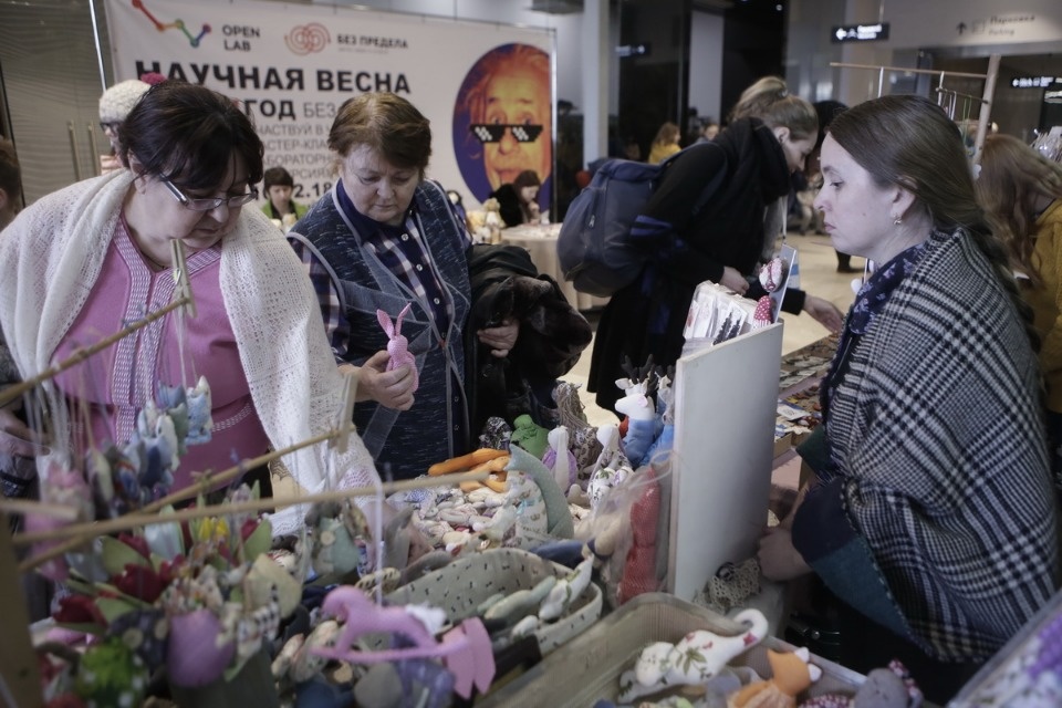 Весенняя выставка «ART-ель»