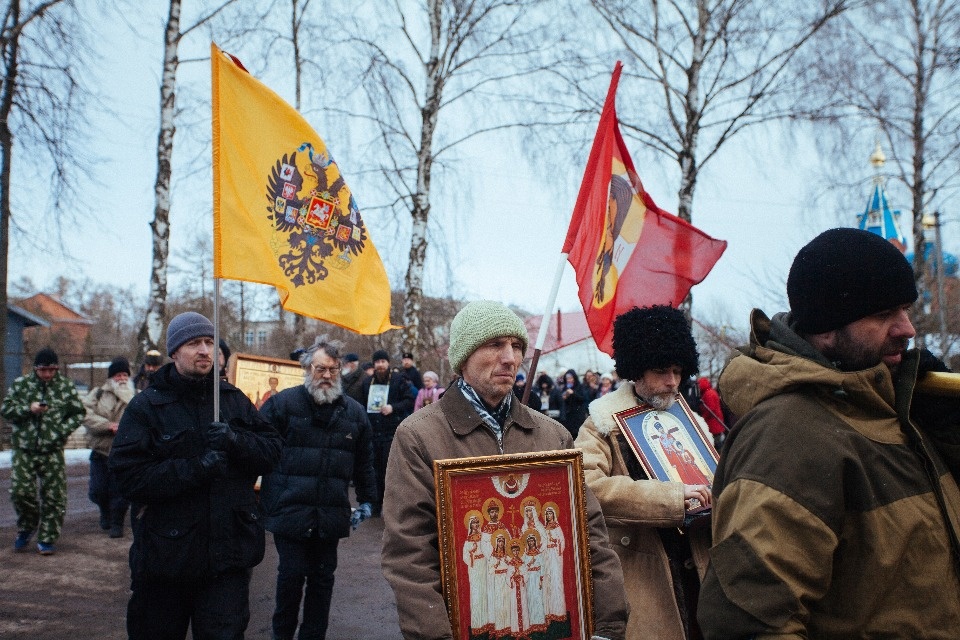 Крестный ход в память о царской семье прошёл по Пскову